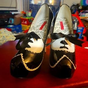Tuxedo color Bordello Heels